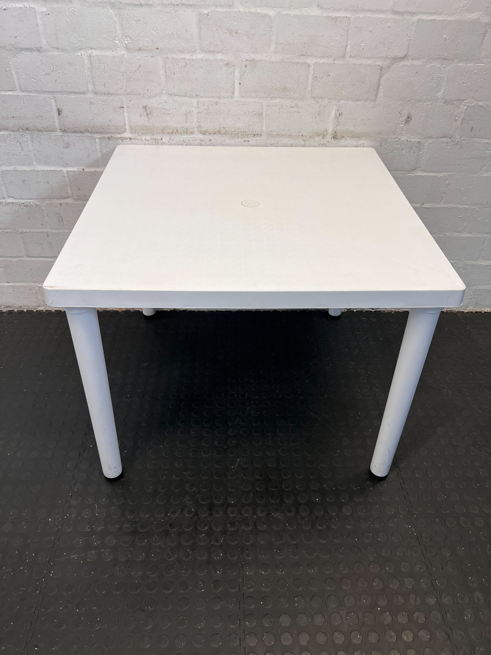 Stylish White Square Dining Table with Sturdy Legs