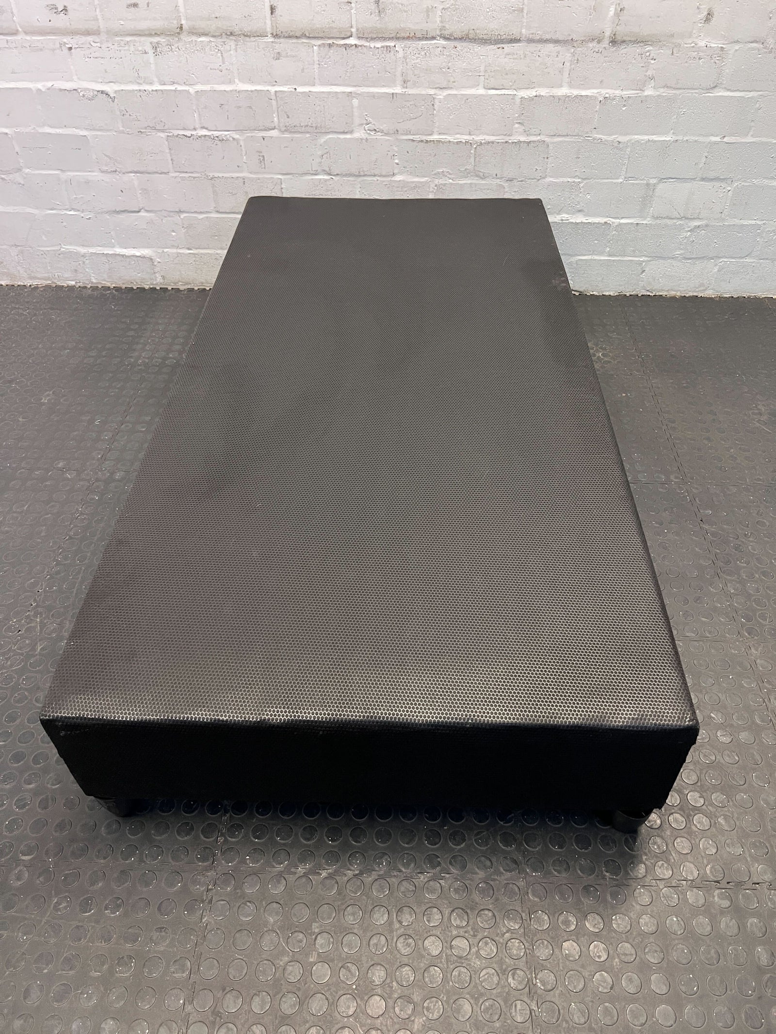Stylish Black Upholstered Bed Base – Modern Design & Durable Material - REDUCED