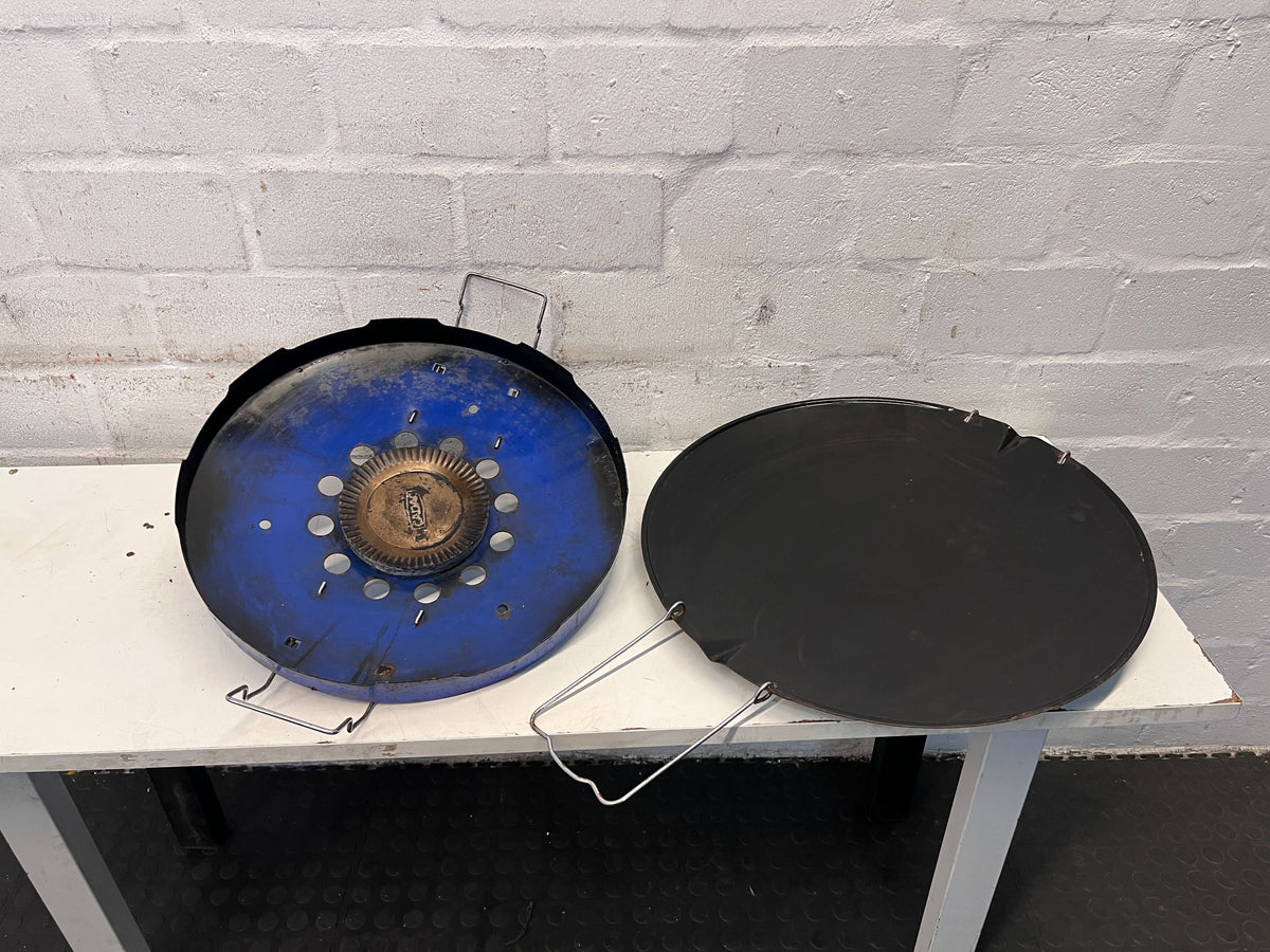 Round Cast Iron Braai Pan with Blue Base – Durable & Unique Design