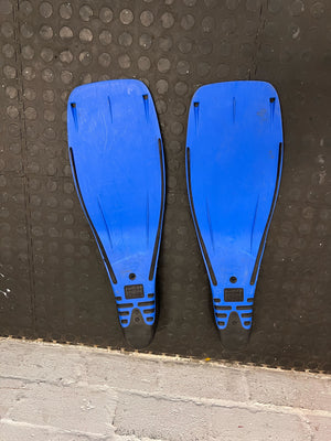 Mares Energy Blue Diving Fins for Speed and Comfort - 2ndhandwarehouse.com