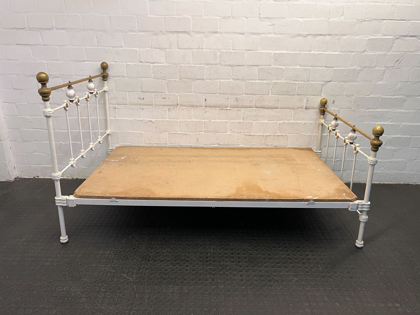 Vintage White Iron Bed Frame with Brass Accents – Minor Wear - REDUCED
