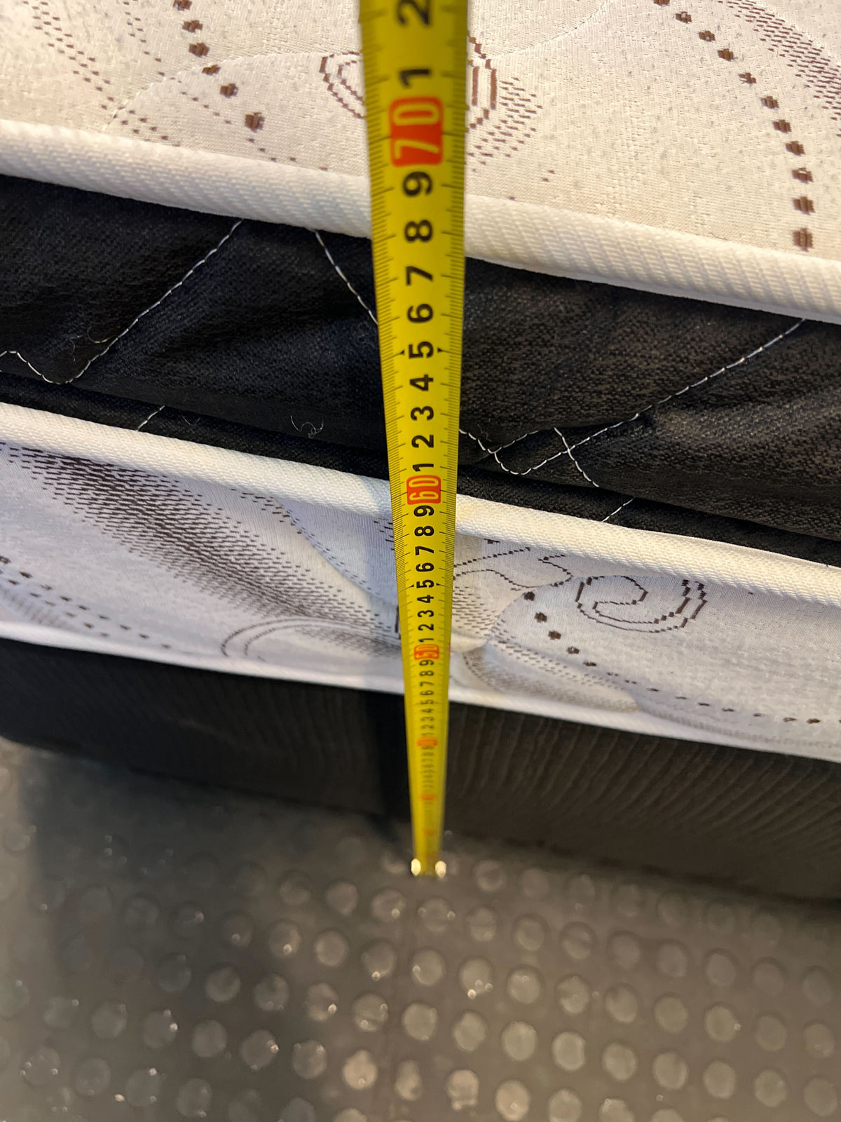 Comfortable Double-Size Memory Foam Mattress - Light Wear - REDUCED - 2ndhandwarehouse.com