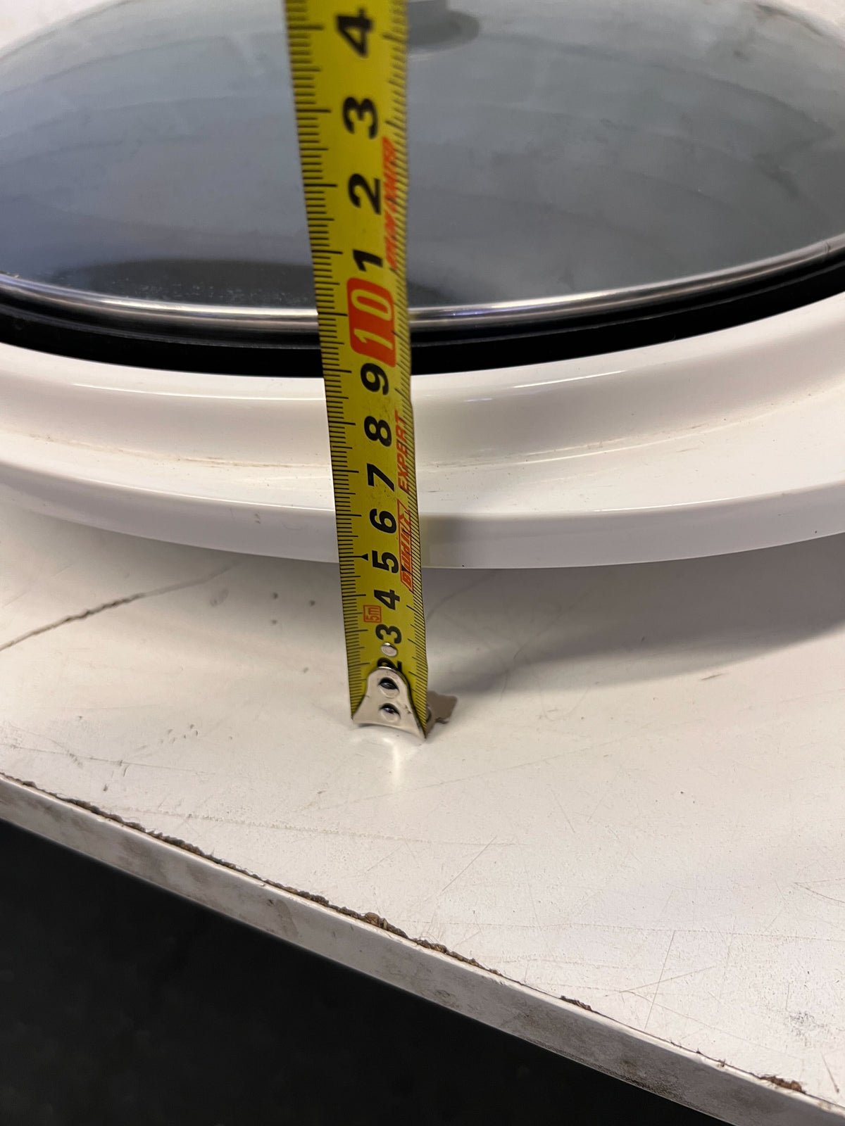 White Electric Plug-in Cooking Pot with Glass Lid