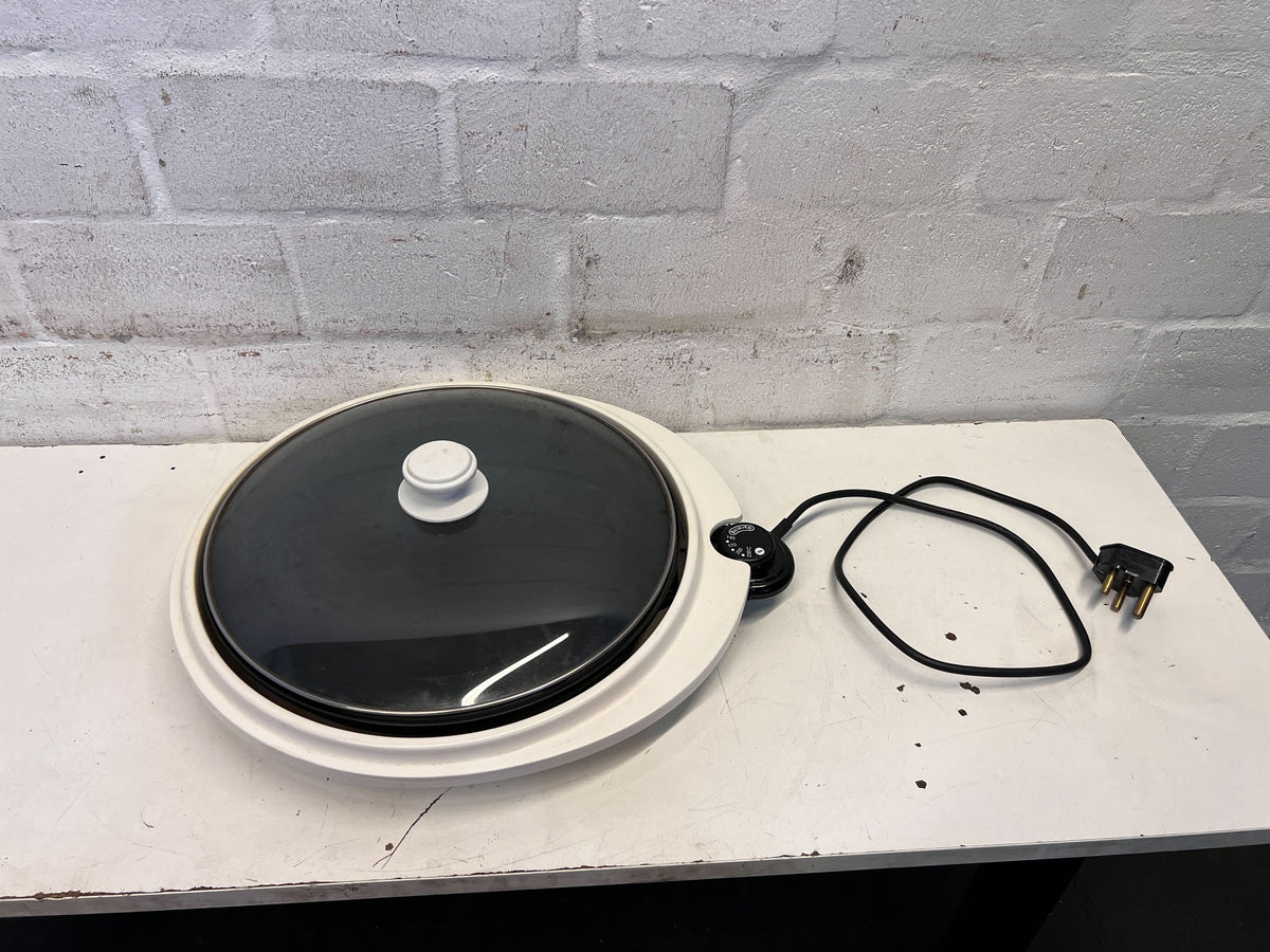 White Electric Plug-in Cooking Pot with Glass Lid