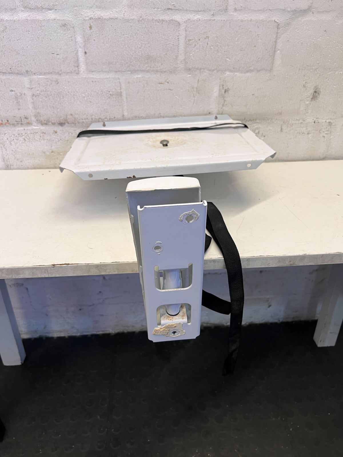 Tv bracket  -Rec08HPG8319T- GOOD TO UPLOAD - Good - PRICE DROP