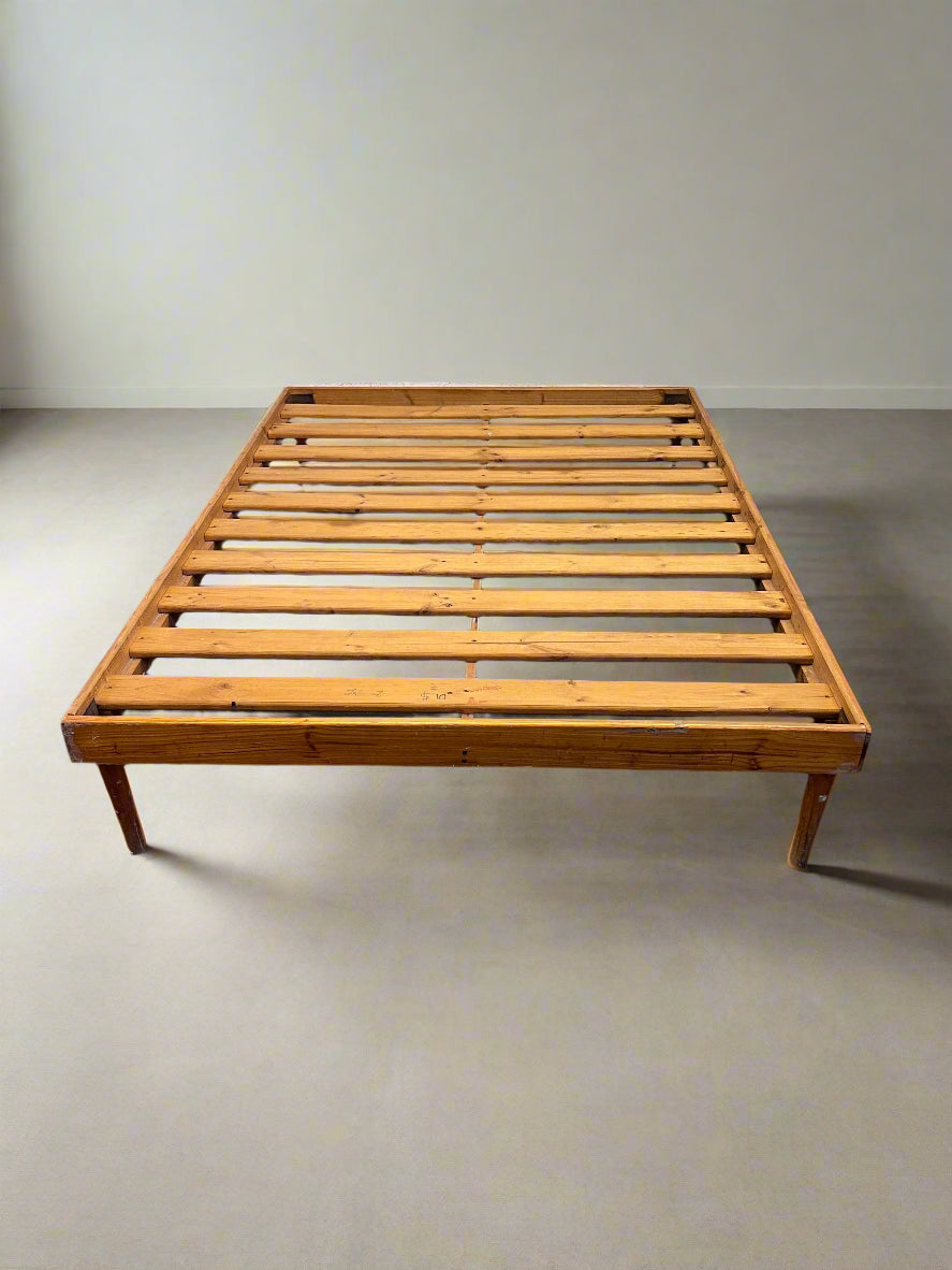 Stylish Pine Wooden Double Bed Frame - Sturdy and Versatile Design