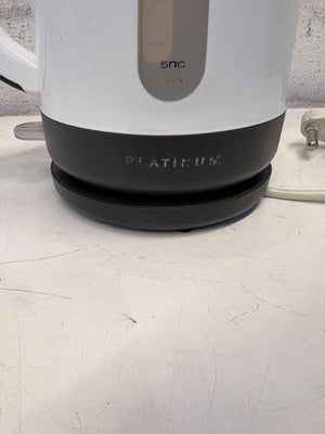 Efficient White Electric Kettle with 1.7L Capacity – Minor Wear