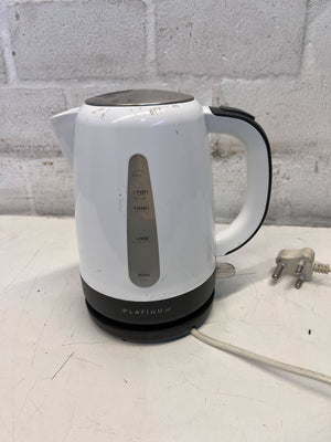 Efficient White Electric Kettle with 1.7L Capacity – Minor Wear