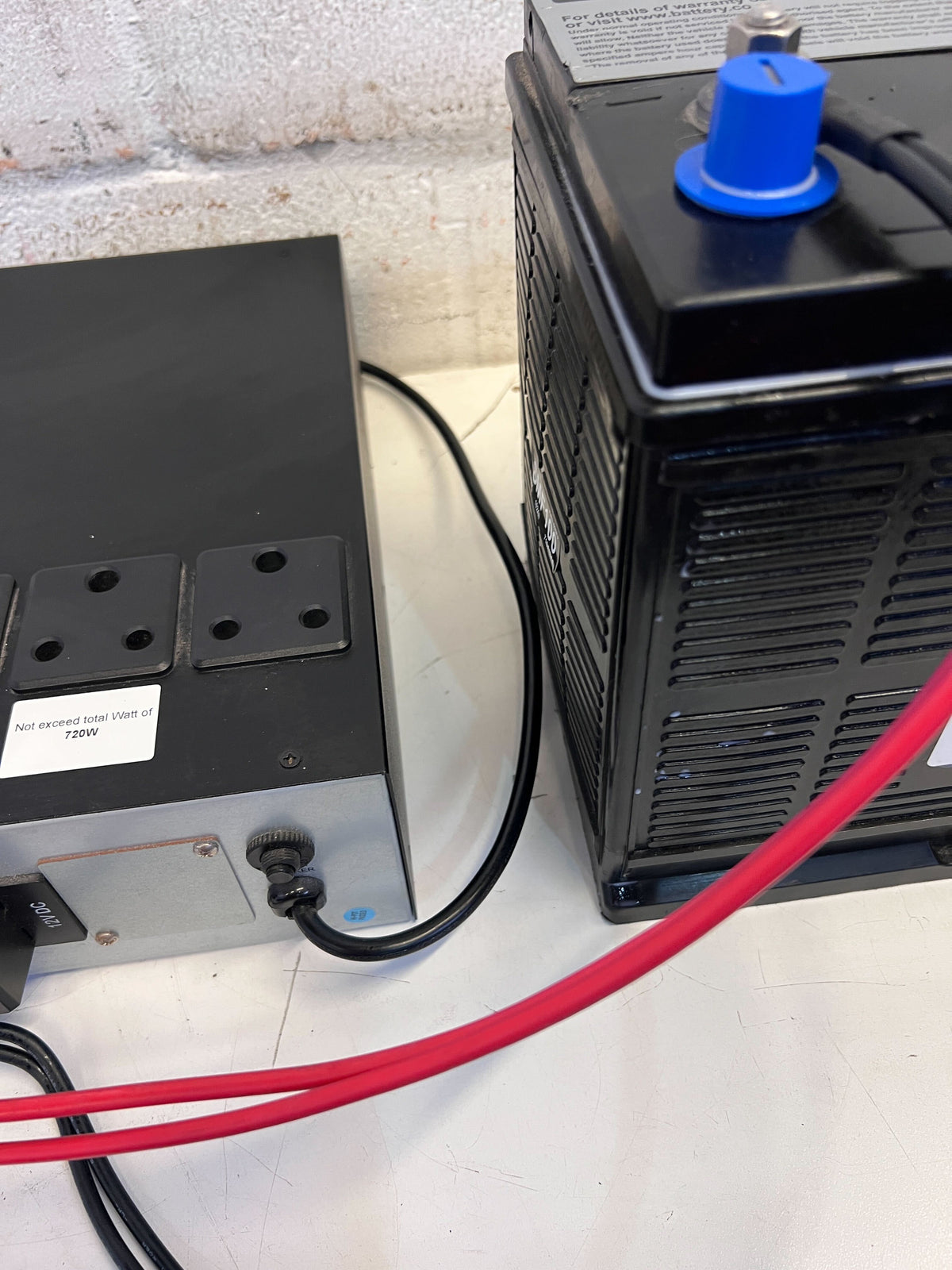 Mecer Inverter with Battery – Not turning on battery dead