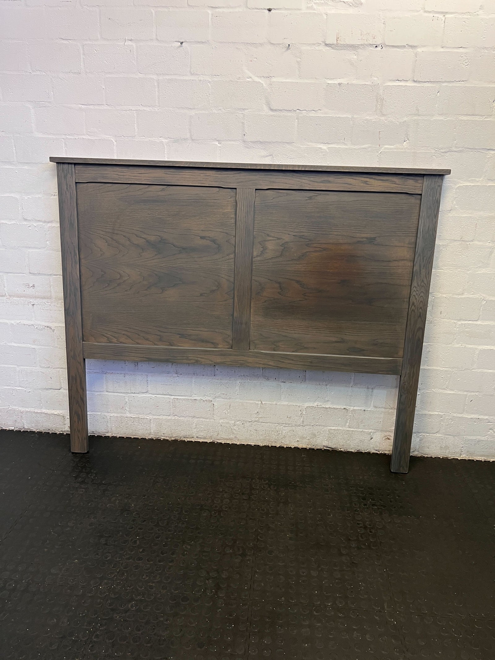 Rustic Grey Wood Headboard with Minimal Wear - Elegant Design - REDUCED