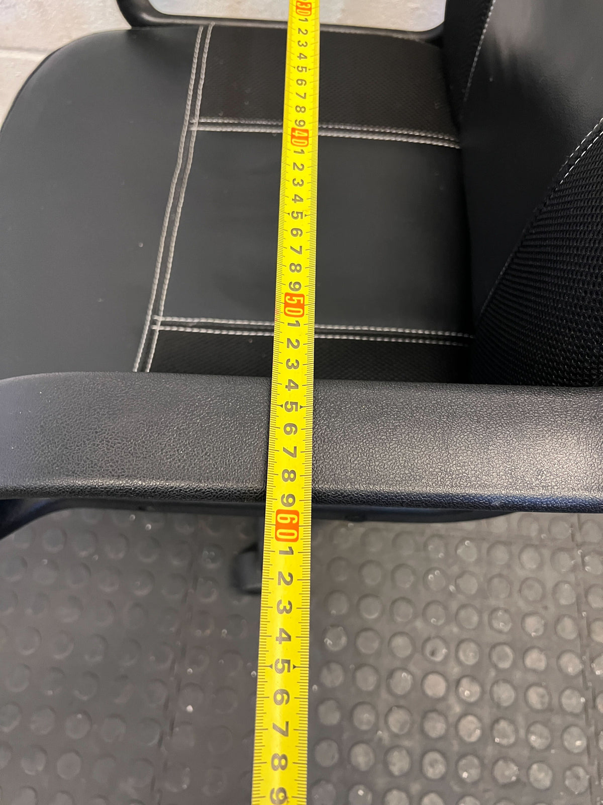 Comfortable Black Office Chair with Minor Wear and Adjustable Height