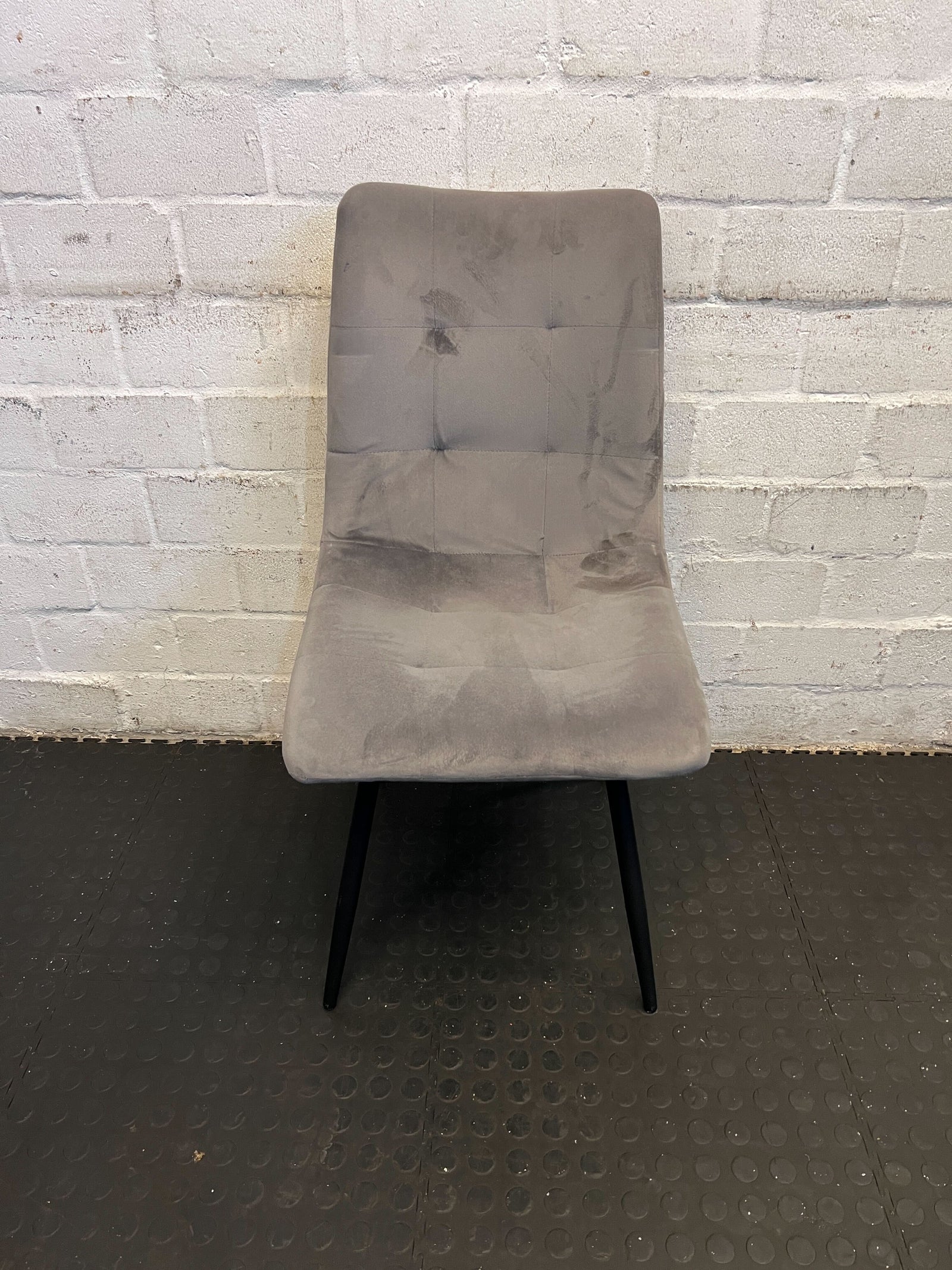 Stylish Grey Velvet Dining Chair with Black Legs - Minor Wear - PRICE DROP - 2ndhandwarehouse.com