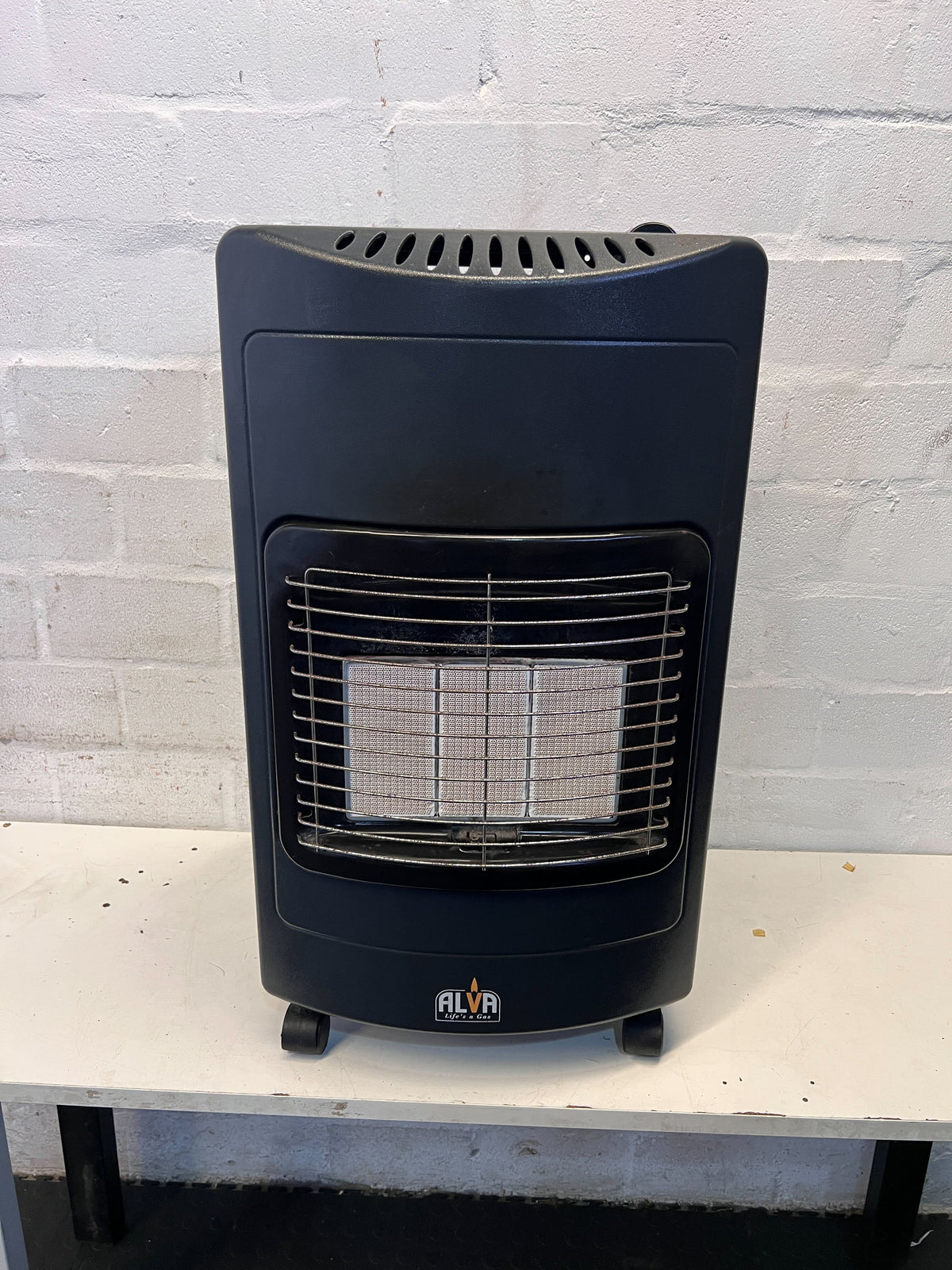 Black Alva Gas Heater - PRICE DROP