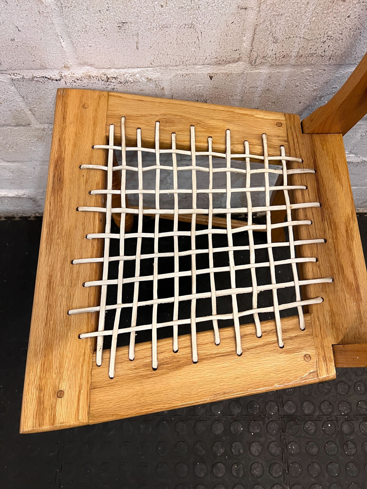 Rustic Oak Dining Chair with Woven Seat – Minor wear - 2ndhandwarehouse.com