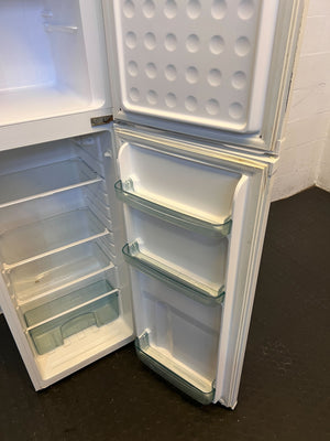 Dixon White Double Door Fridge - Functional with Minor Scratches - 2ndhandwarehouse.com