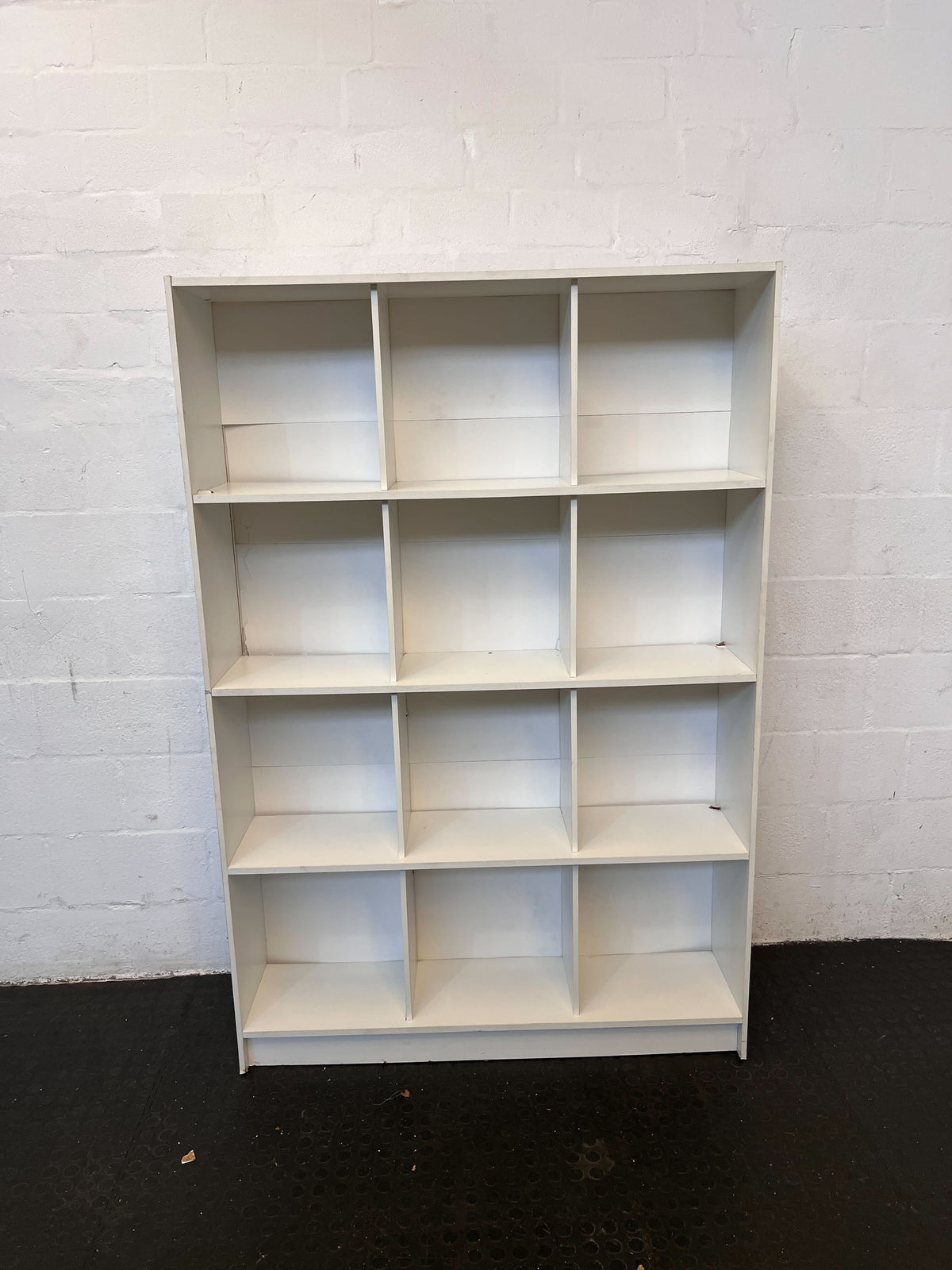 Stylish White Wooden Bookshelf with 12 Compartments – Minor Scuffs