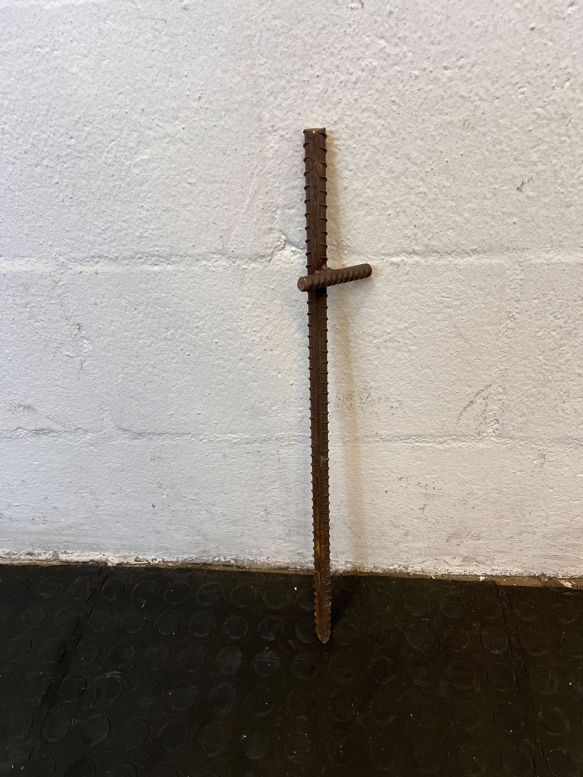 Rusty Steel Rebar Support Rod – Ideal for DIY Projects