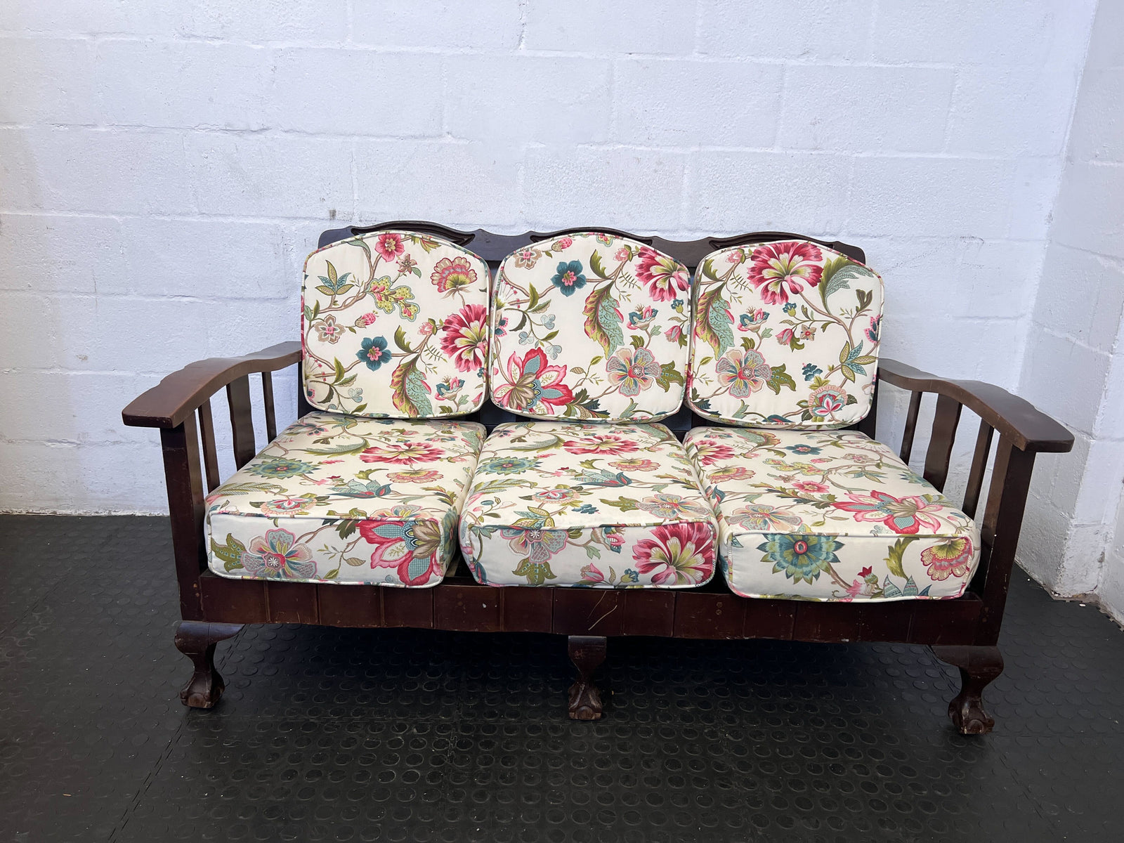 Floral 3-Seater Vintage Couch with Wooden Frame – Minor Wear