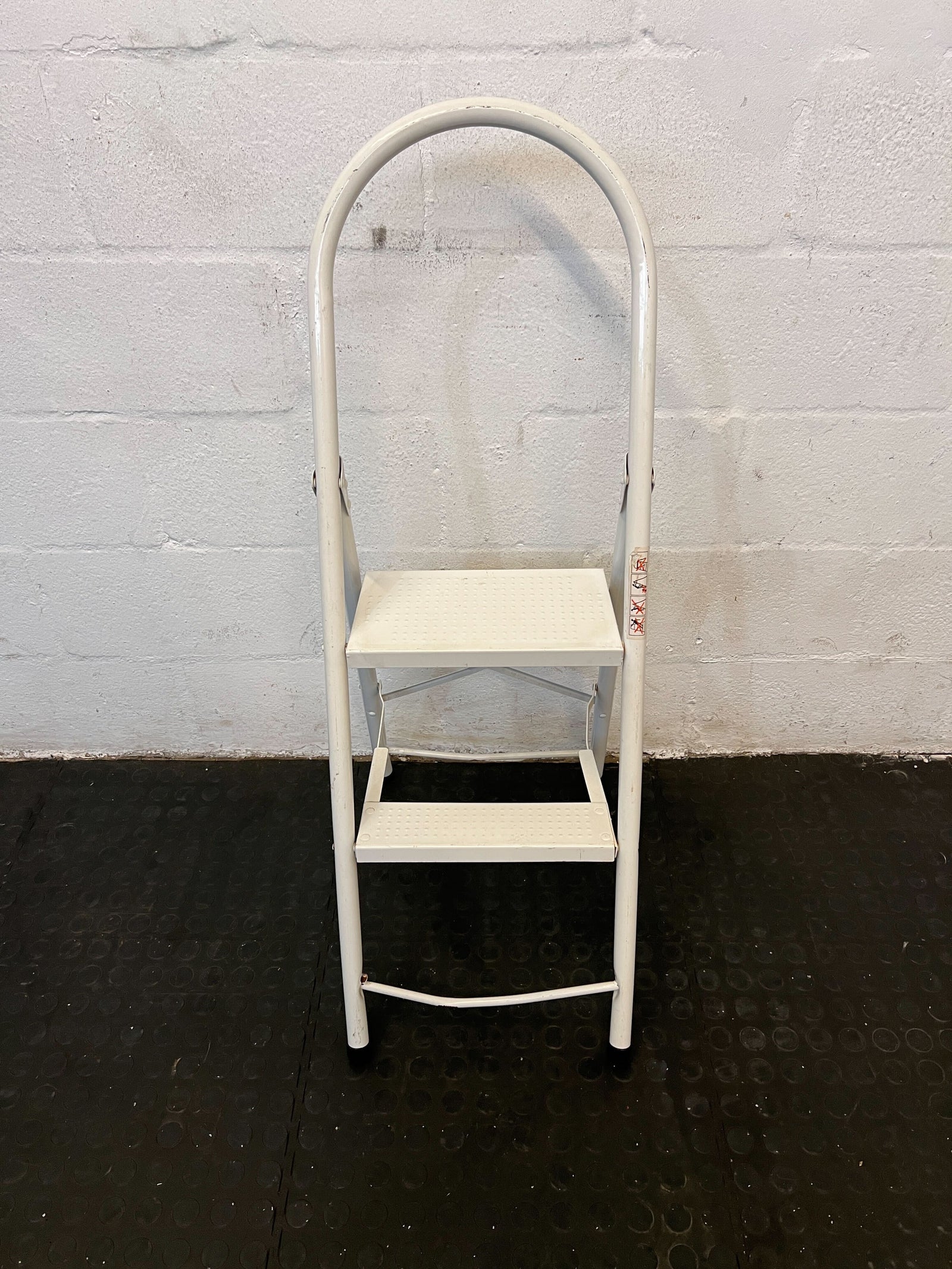 Sturdy White Foldable Step Ladder