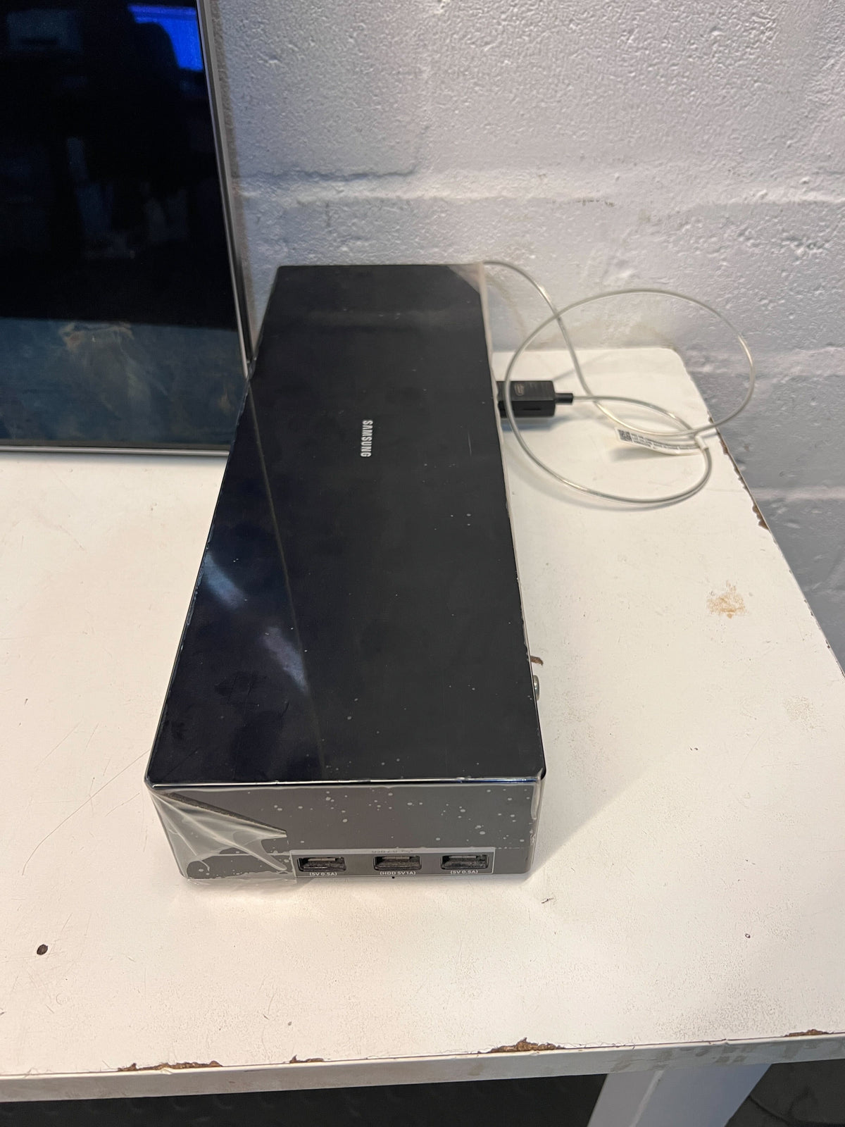 37" Samsung Curved Smart TV with One Connect Box (Cracked screen) - PRICE DROP