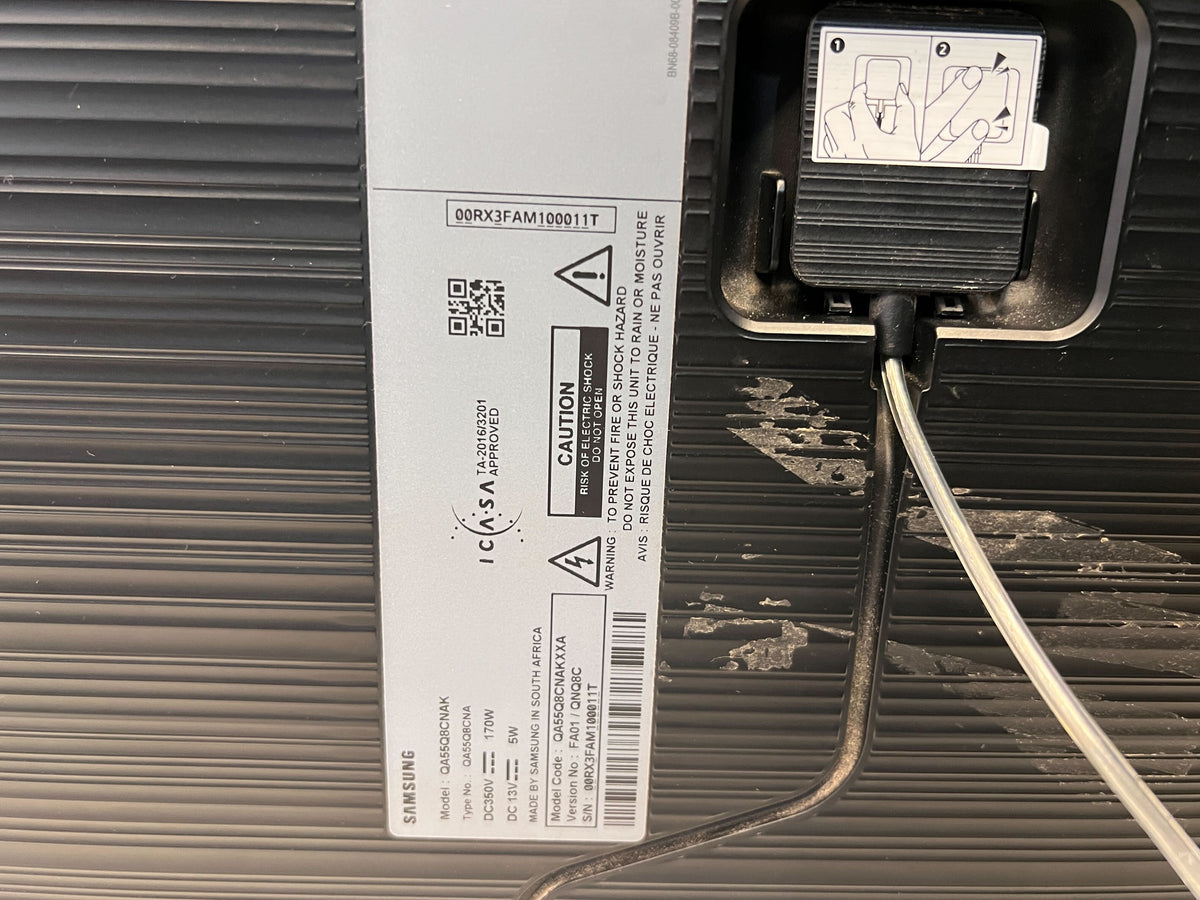 37" Samsung Curved Smart TV with One Connect Box (Cracked screen) - PRICE DROP