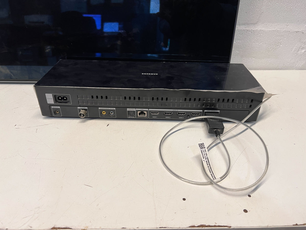 37" Samsung Curved Smart TV with One Connect Box (Cracked screen) - PRICE DROP