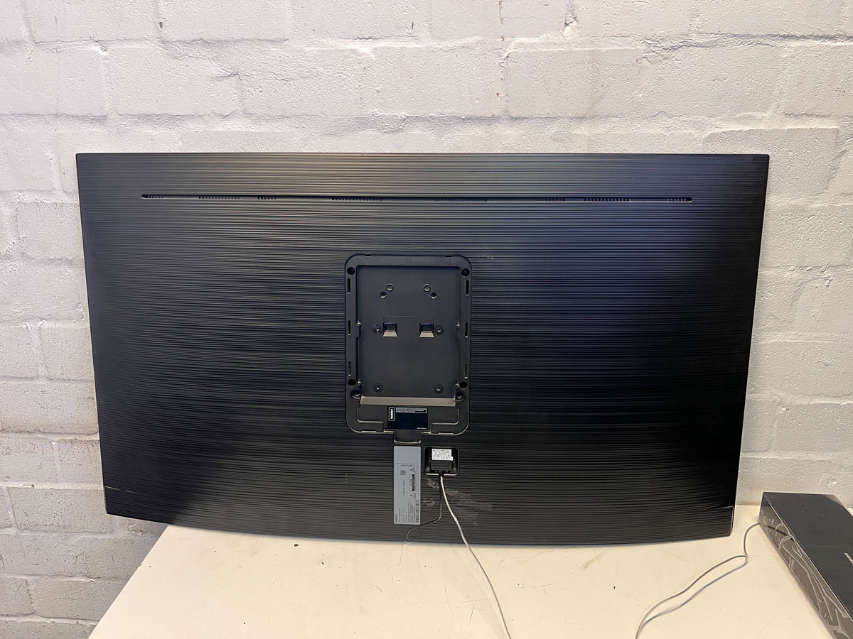 37" Samsung Curved Smart TV with One Connect Box (Cracked screen) - PRICE DROP
