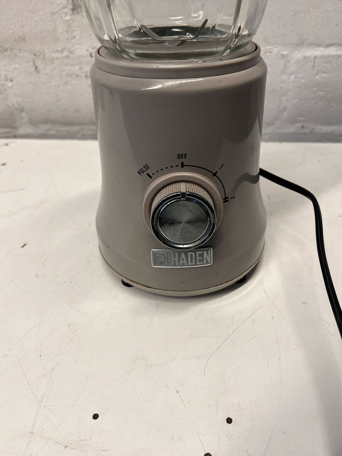 Classic Haden Glass Blender – Retro Beige with Minor Wear