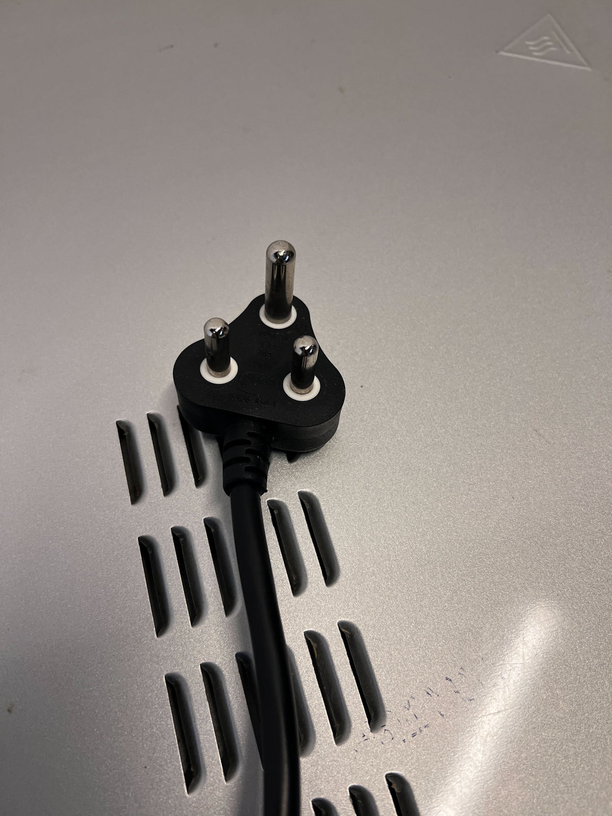 LG Silver Microwave Oven - Great Condition, Minor Scratches - REDUCED