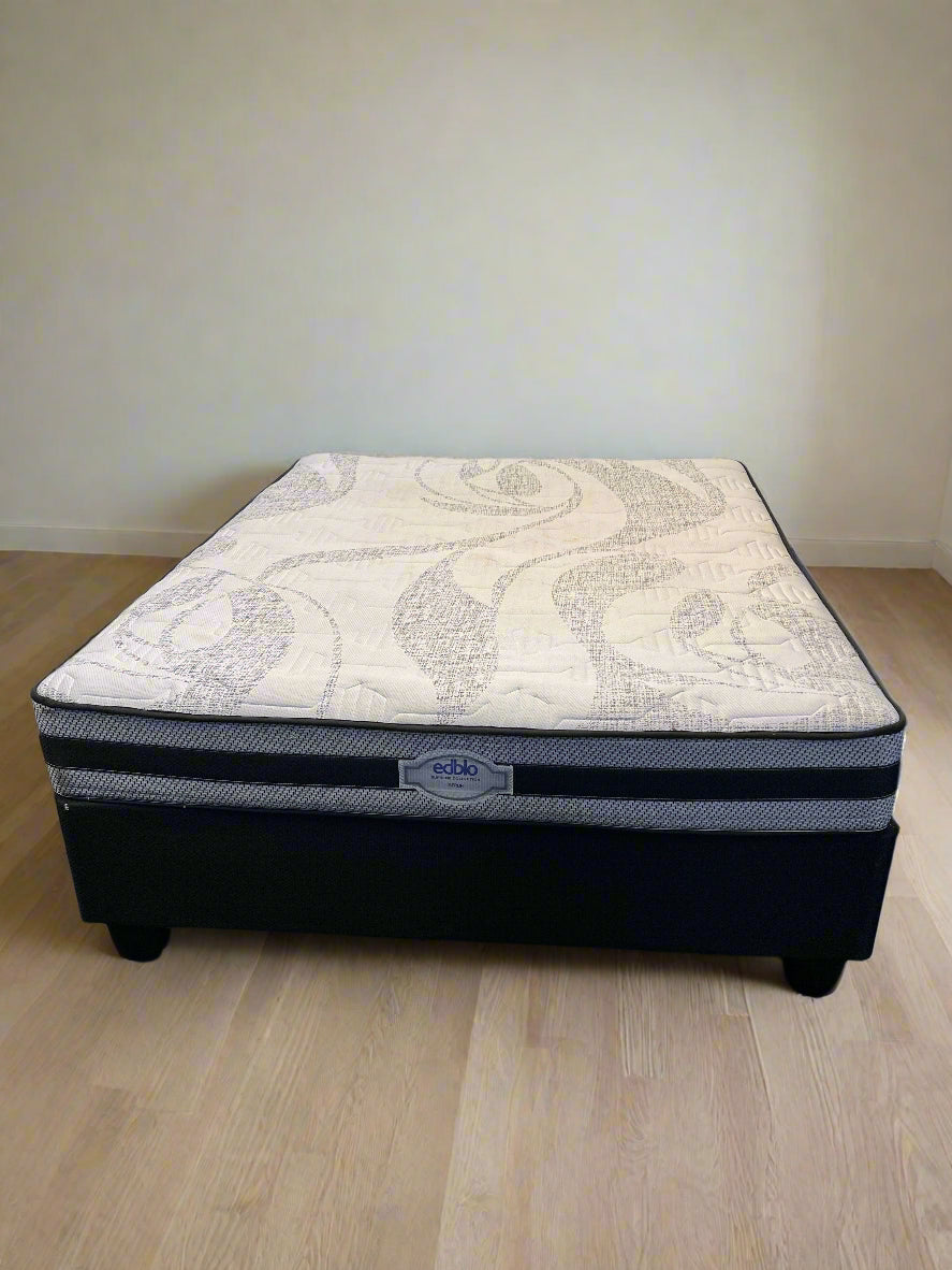 Comfortable Edblo Queen sized Bed – Excellent Condition, Stylish Design - REDUCED