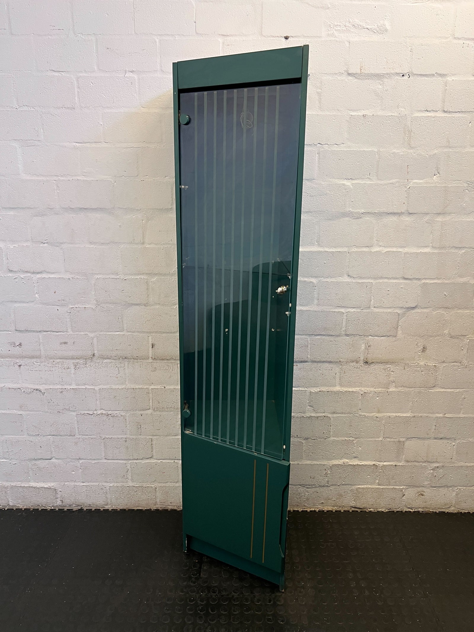 Stylish Green Vintage Display Cabinet with Glass Door