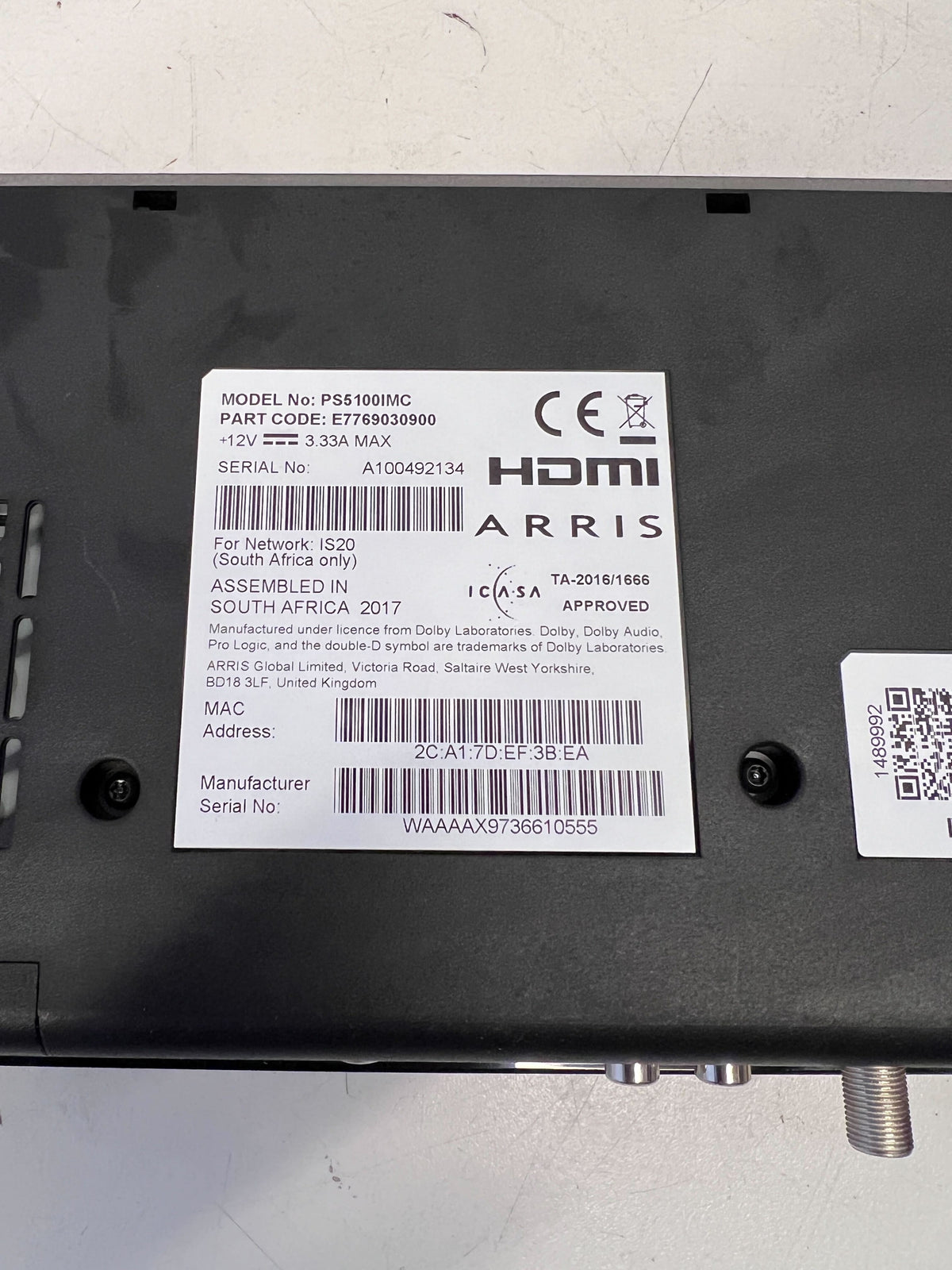 DSTV Explora Model 2A - Black Decoder with Remote and Has no power cable - PRICE DROP