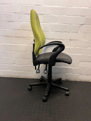 Ergonomic Green and Black Office Chair with Minor Wear