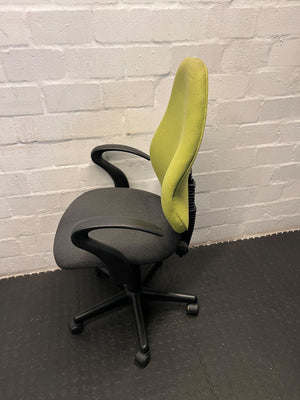Ergonomic Green and Black Office Chair with Minor Wear