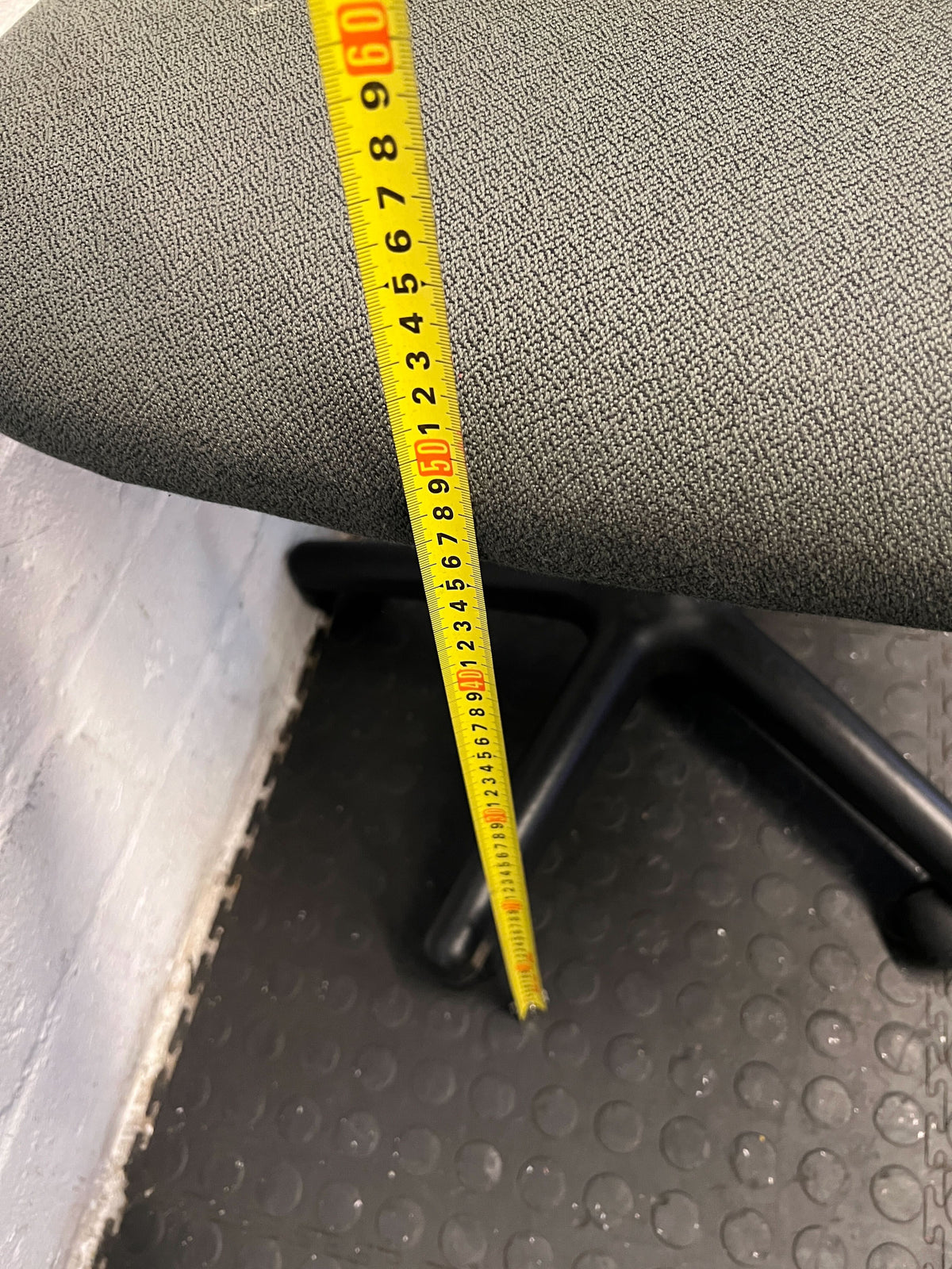 Modern Ergonomic Office Chair in Green and Gray - Minor Wear