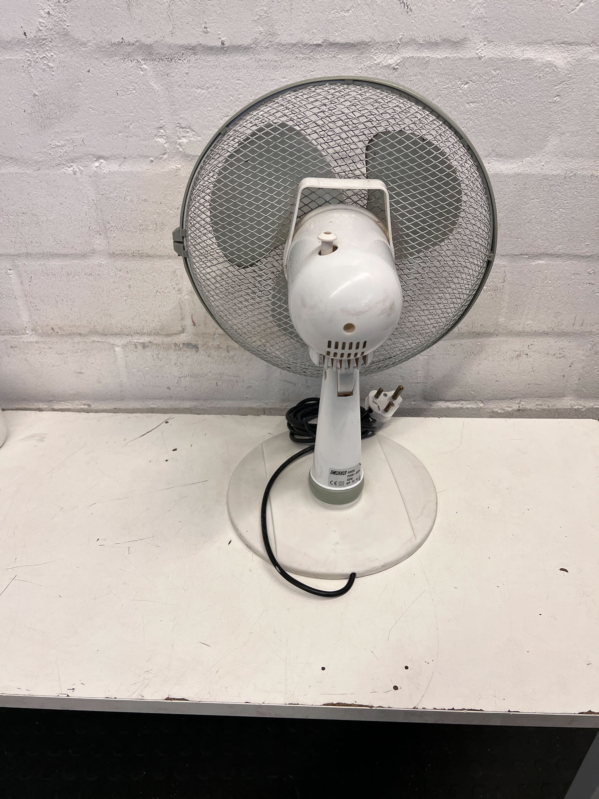 Vintage Gray Table Fan -Is Not In Working Condition