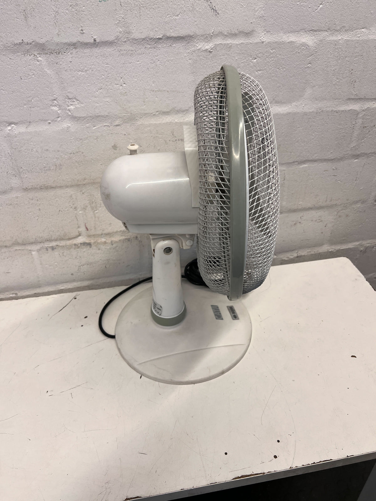 Vintage Gray Table Fan -Is Not In Working Condition