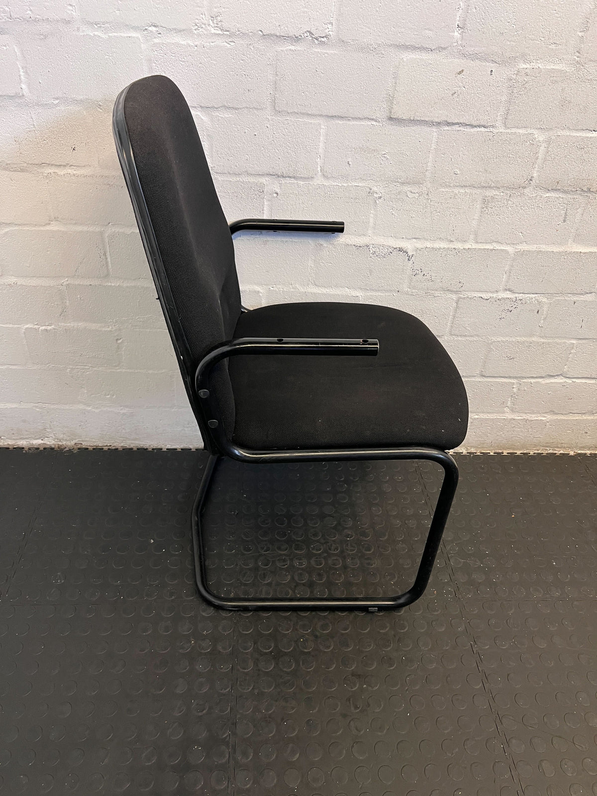 Black Upholstered Office Chair with Armrests – Minor Wear