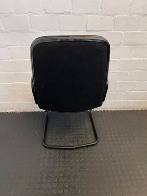 Black Upholstered Office Chair with Armrests – Minor Wear