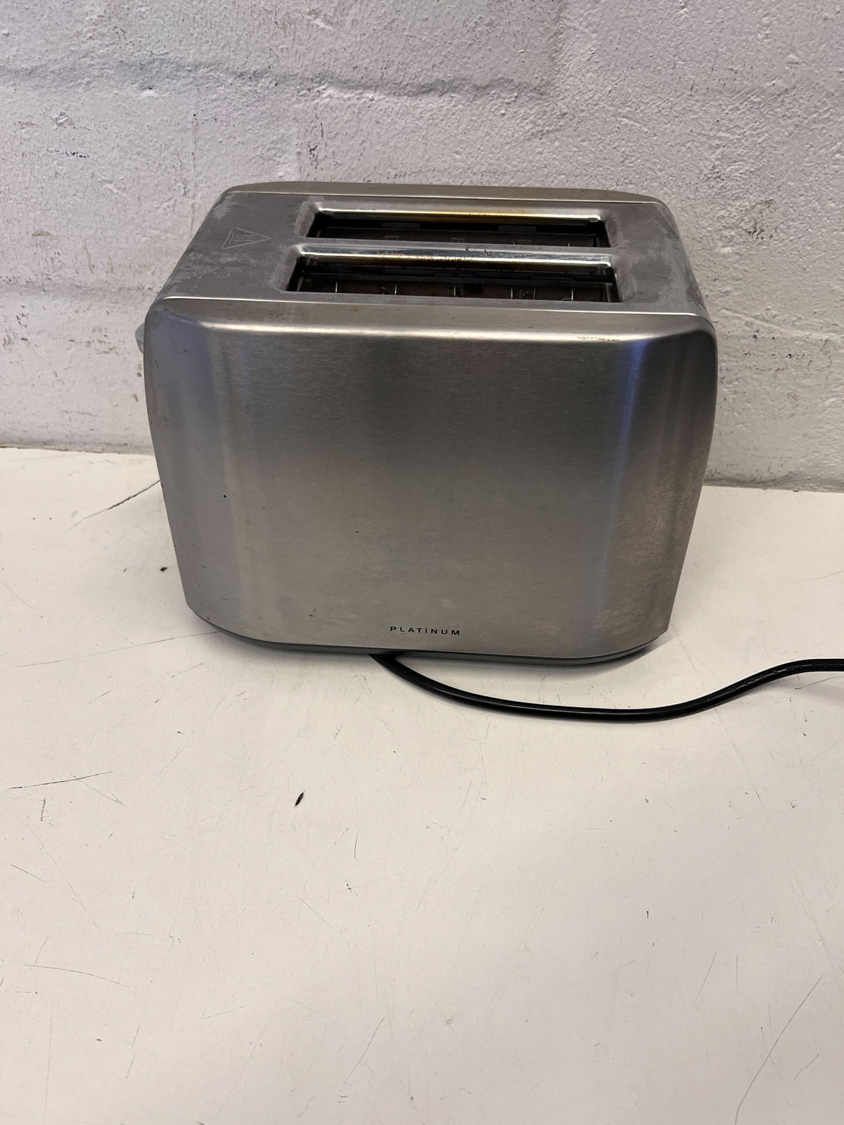 Sleek Stainless Steel 2-Slice Toaster - Minor Scratches