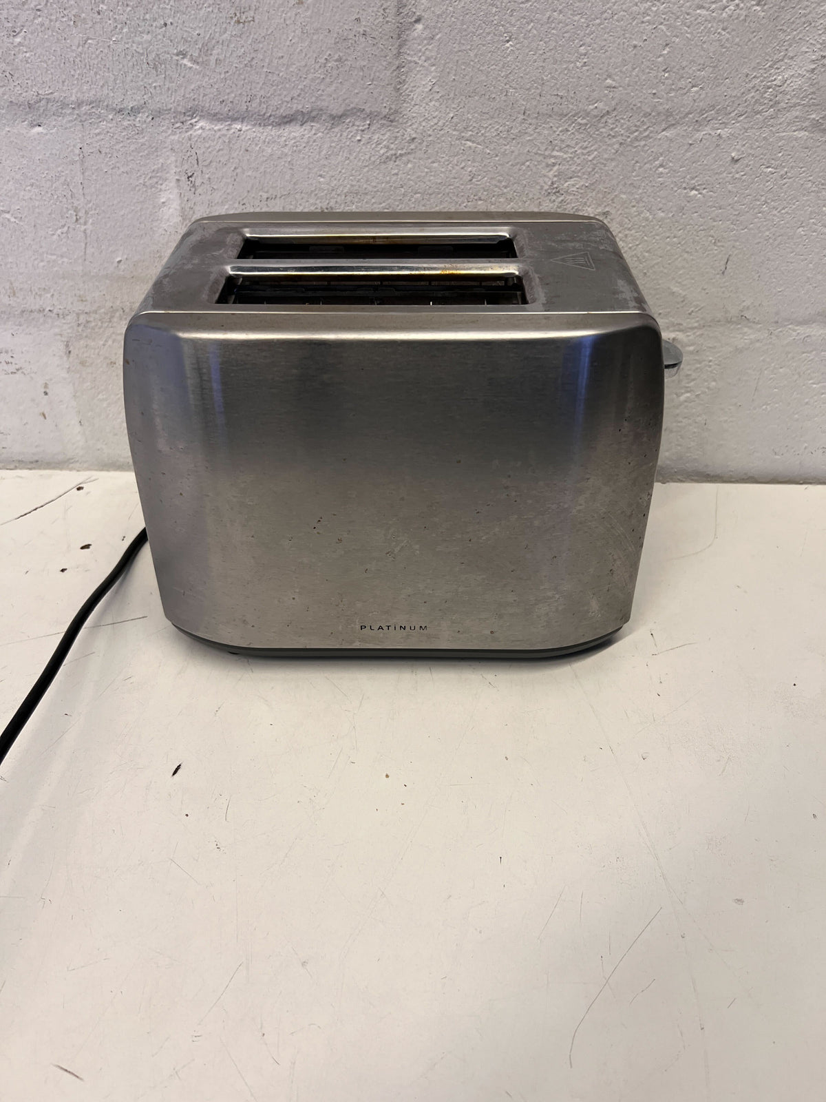 Sleek Stainless Steel 2-Slice Toaster - Minor Scratches