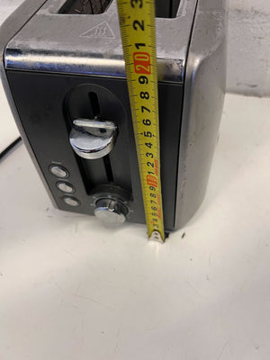 Sleek Stainless Steel 2-Slice Toaster - Minor Scratches