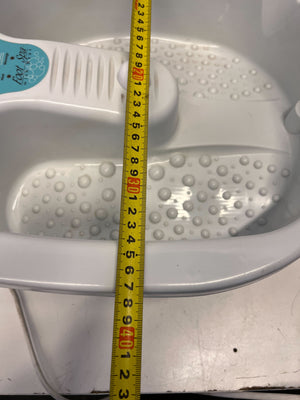 Relaxing Dual Foot Spa with Massage Function - White - 2ndhandwarehouse.com