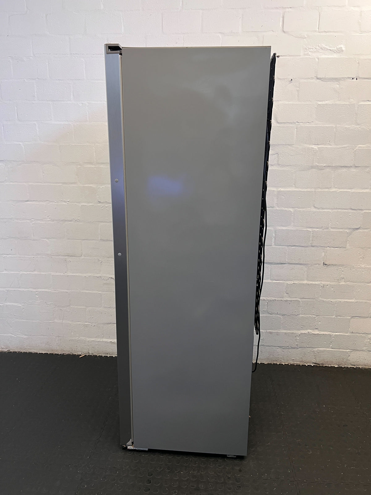 🧊 AEG Stainless Steel Refrigerator with Water Dispenser - NOT WORKING - REDUCED - 2ndhandwarehouse.com