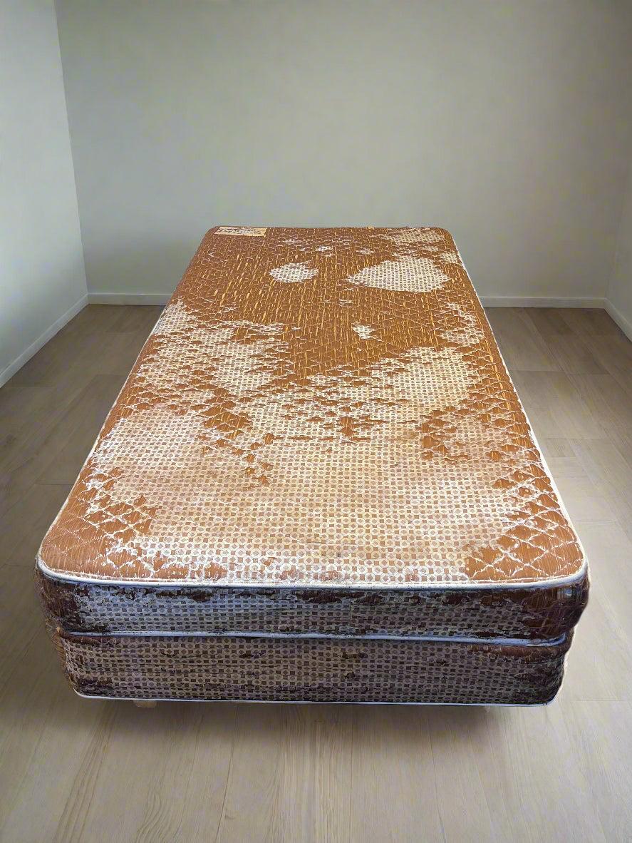 Vintage 3/4 Bed - Woven Fabric, Orange, Slightly Worn