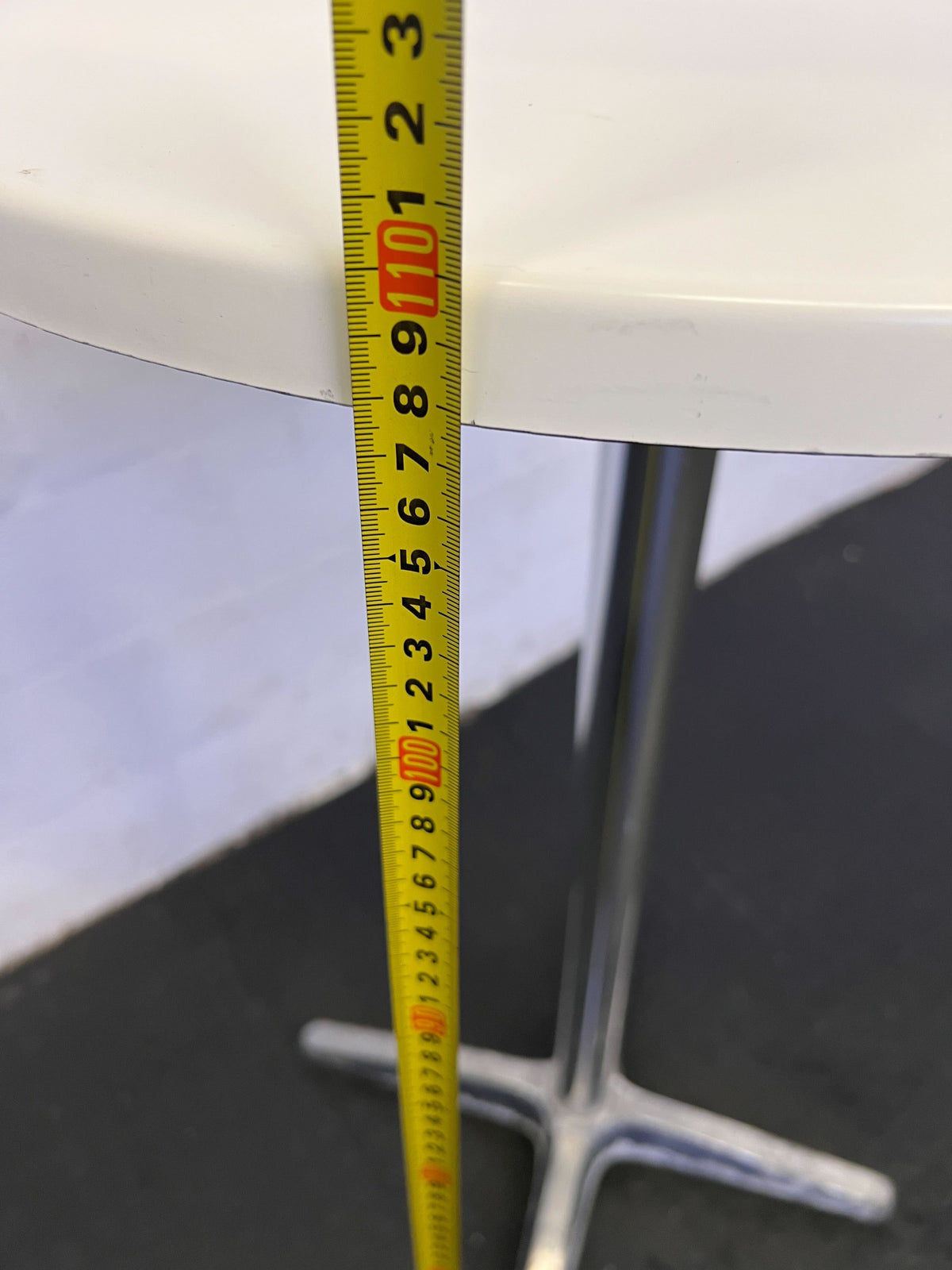 Stylish Round White Table with Chrome Base – Minor Wear