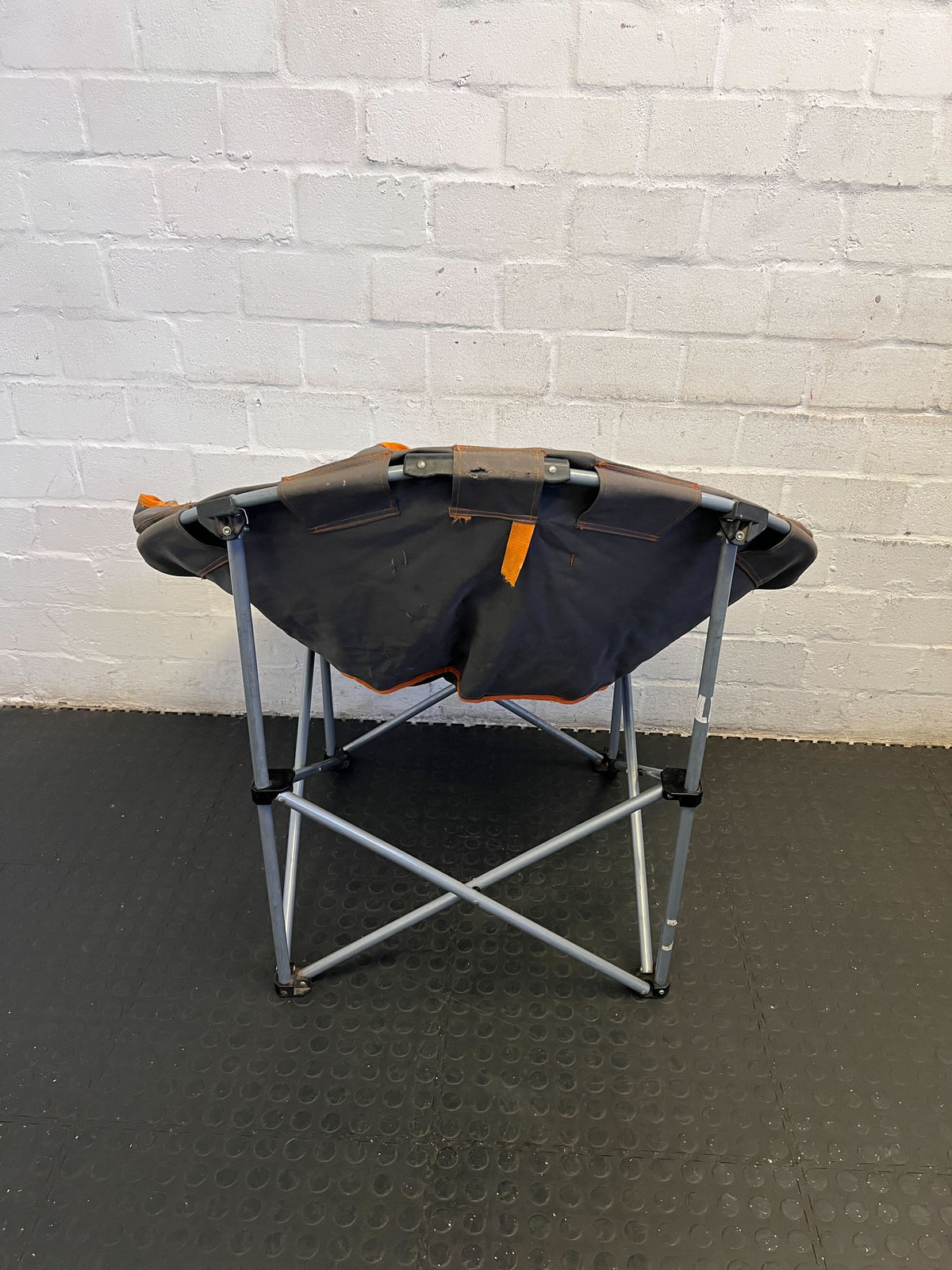 Cozy Grey Collapsible Lounge Chair with Orange Accents – Modest Wear - 2ndhandwarehouse.com
