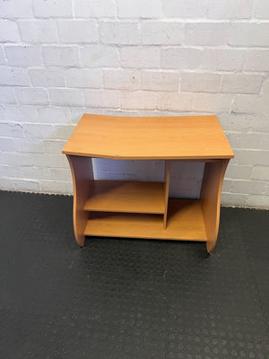 Sleek Curved Wooden Console Table – Light Oak Finish