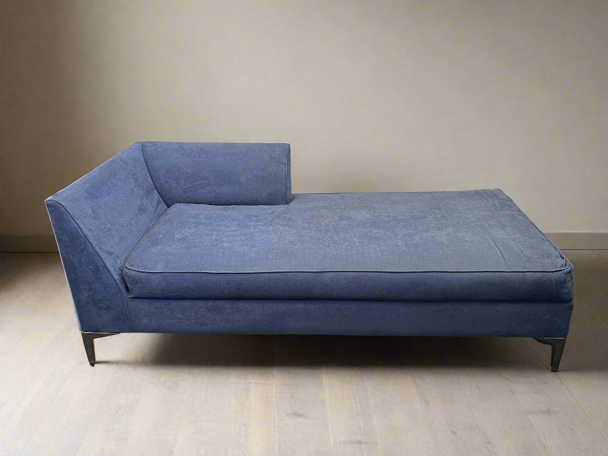 Stylish Blue Velvet Chaise Lounge with Minimal Wear