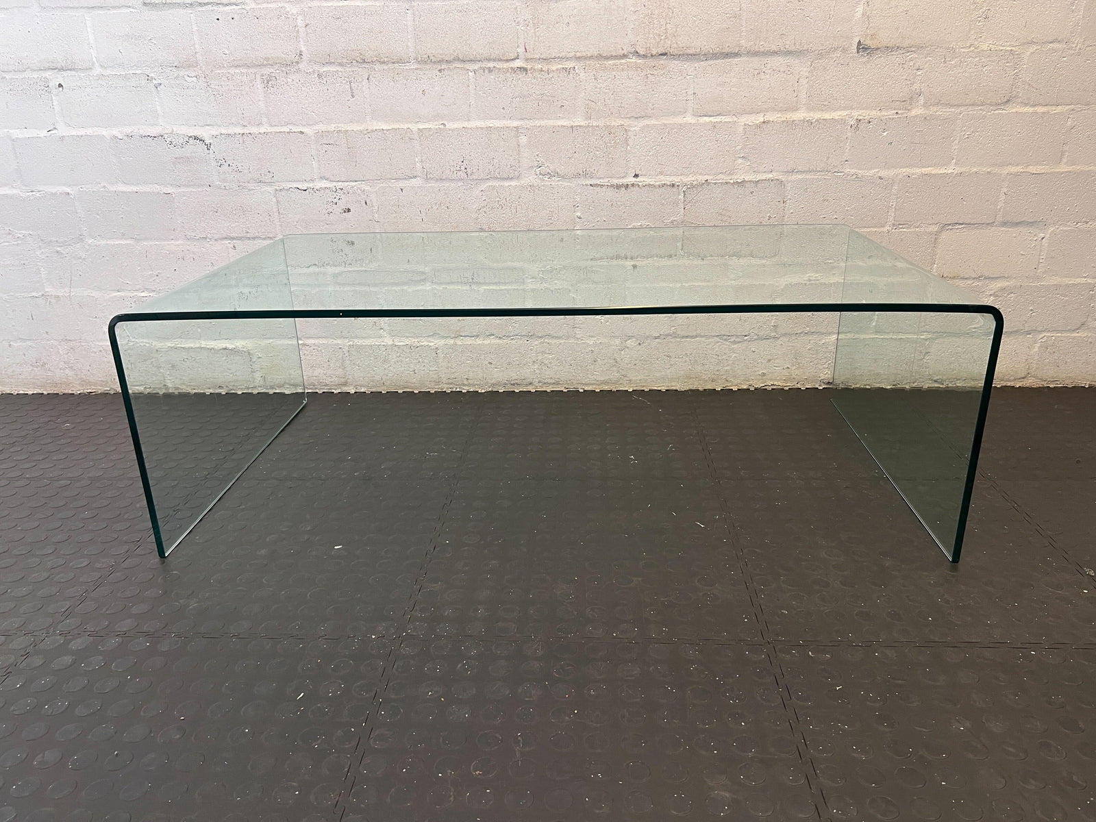 Sleek Transparent Glass Coffee Table with Minimalist Design